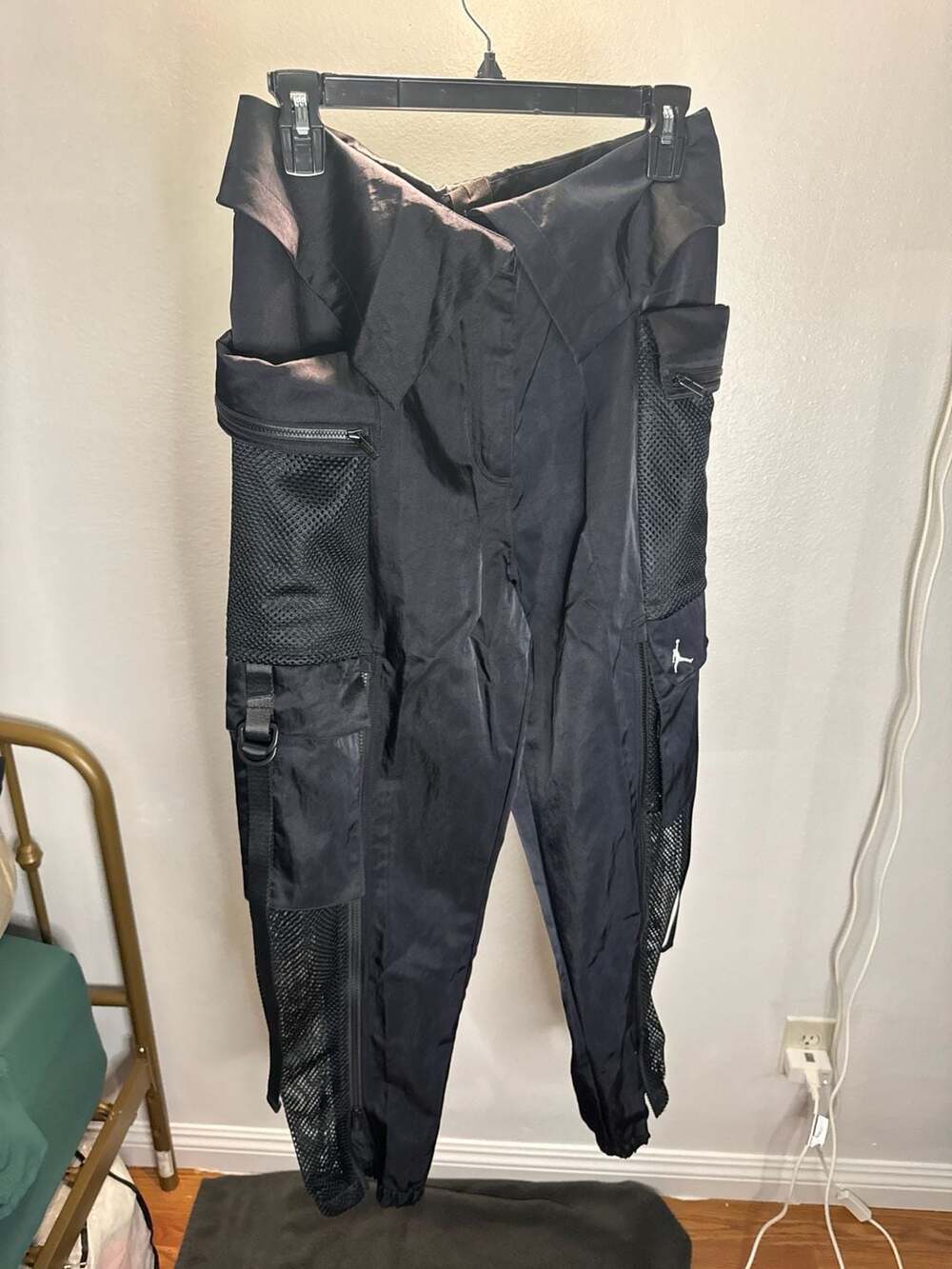 Jordan Court to Runway Women's Flight Utility Mesh Pants Black - Picture 2 of 3